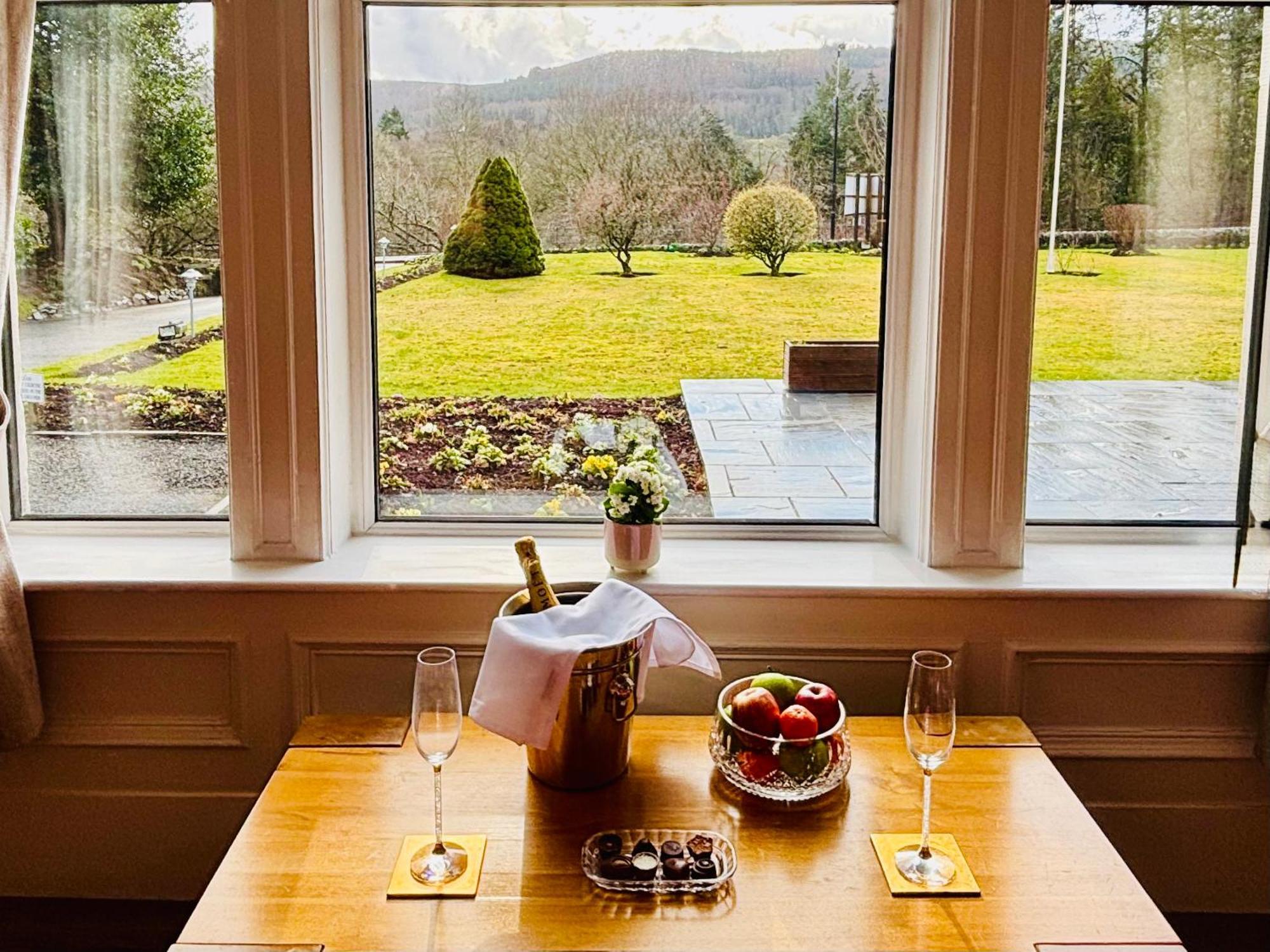 The Claymore Guest House Pitlochry Exterior photo
