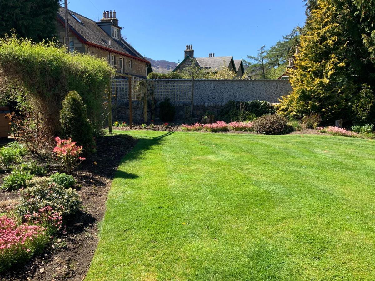 The Claymore Guest House Pitlochry Exterior photo